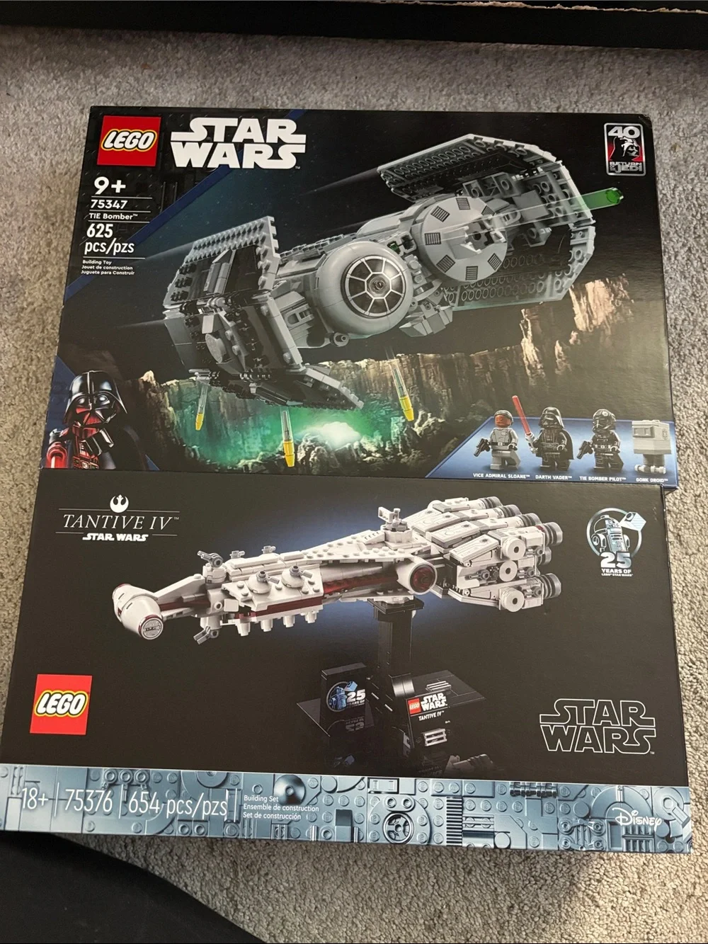 LEGO Star Wars Gray and White TIE Bomber & Tantive IV Dual Display Set